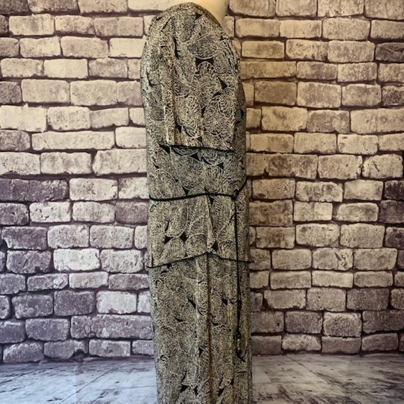 Connected Apparel Black & Ivory Short Sleeve Dress - Picture 9 of 13